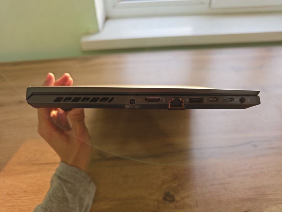 Asus rog zephyrus g16