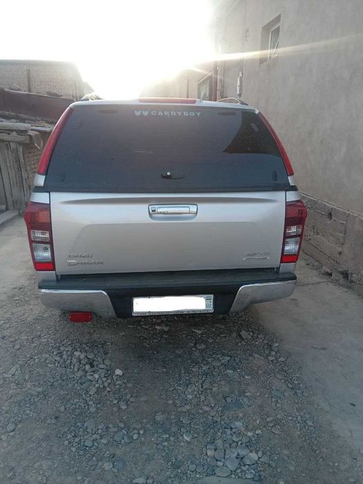 Пикап D-max Oksus
D-max Oksus