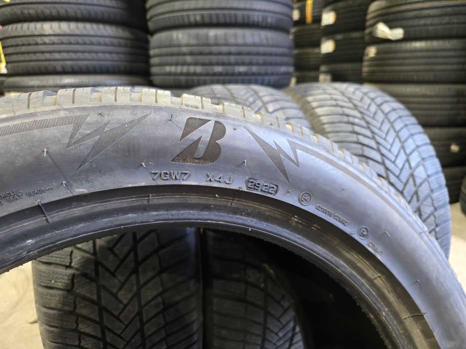 285/45/21 BRIDGESTONE 4бр