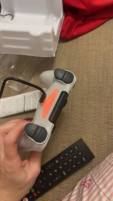 Joystick/controller PS4/PC/laptop/telefon alb