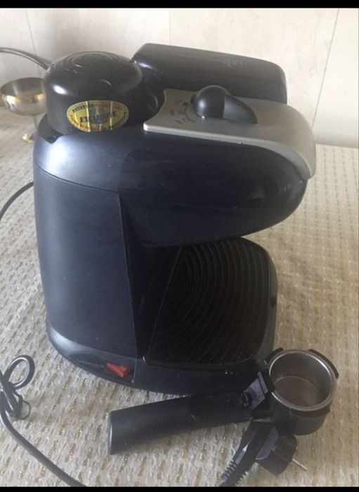 Кофеварка  Delonghi