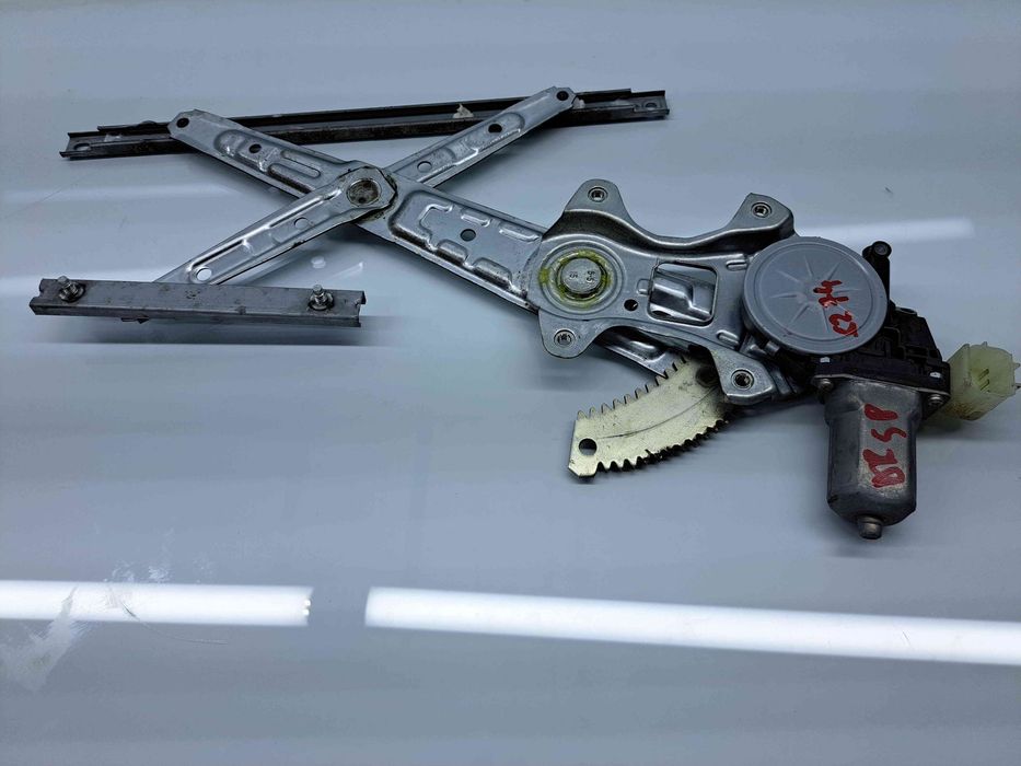 Macara electrica geam dreapta spate Nissan X-Trail (T32) [Fabr 2013-pr