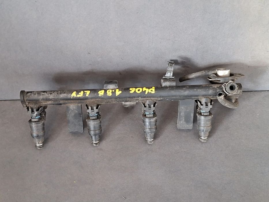 Rampa injectoare Peugeot 406 1.8 MT (117 hp)