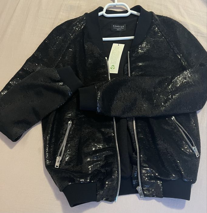 Geaca paiete noua 36