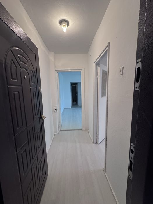 Particular vand apt 2 camere mobilat utilat complet