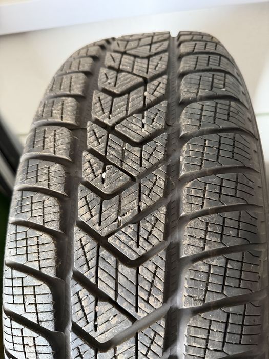 anvelope 215.65.17 Pirelli sau Semperit iarna