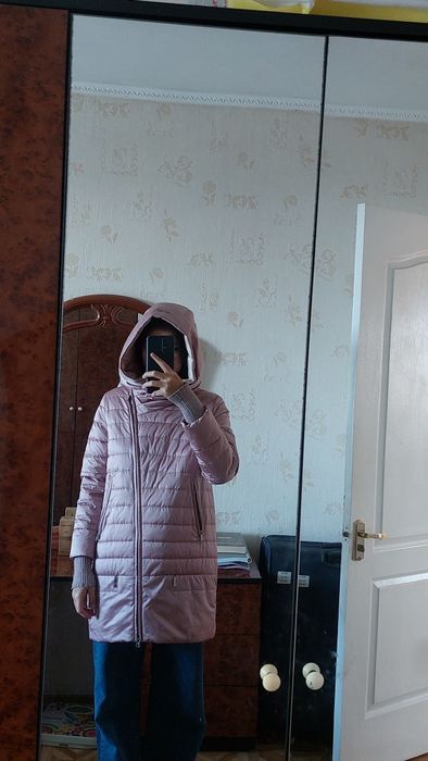 Продам осеннюю весеннюю куртку