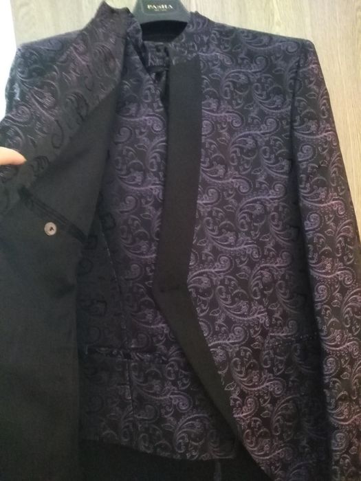 Costum purtat o singura data