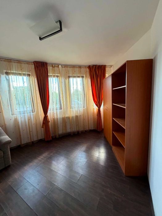 Apartament 3 camere de inchiriat