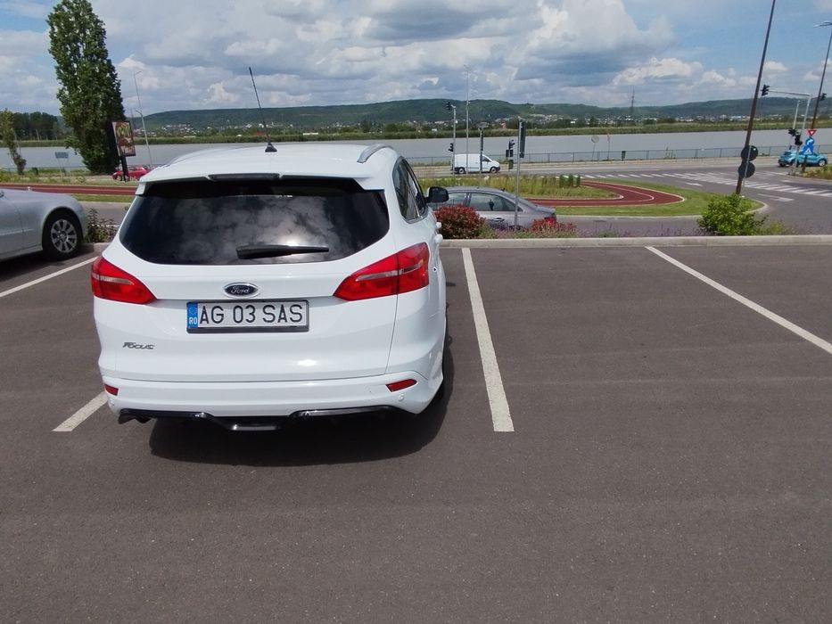 FORD Focus 2015 — imagine 3