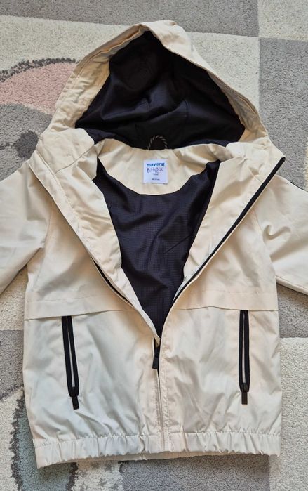 Протетно яке Mayoral р-р 122, 7г