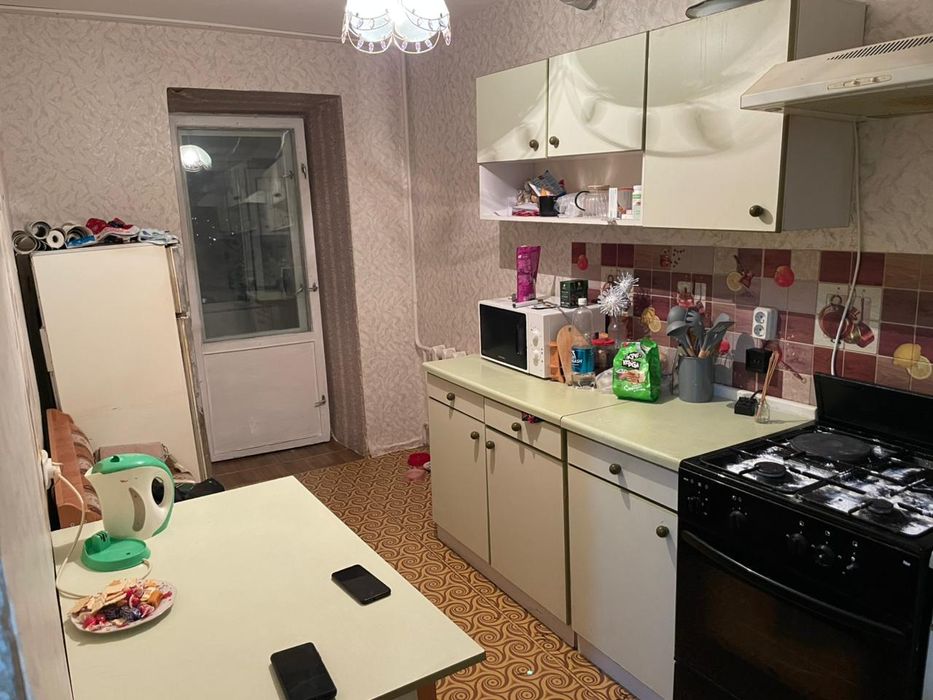 Продам 1 х комн . 9-18,  9 этаж.