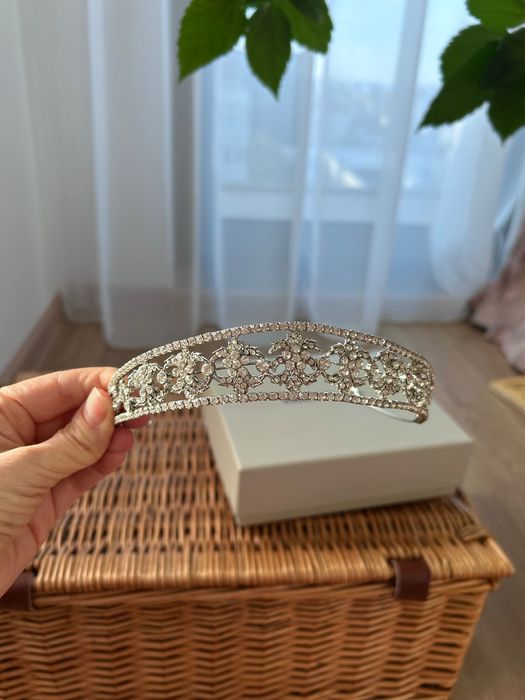 Tiara mireasă Pronovias – Les Accessoires Barcelona, impecabilă