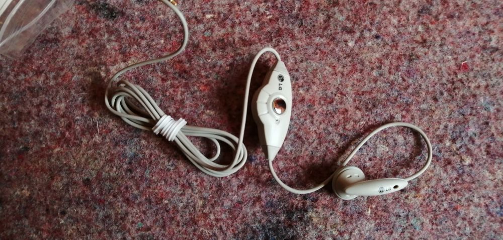 Слушалка за моб. телефон"LG"