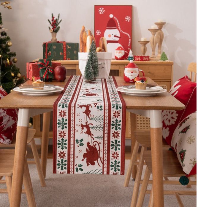 Новогодние скатерти