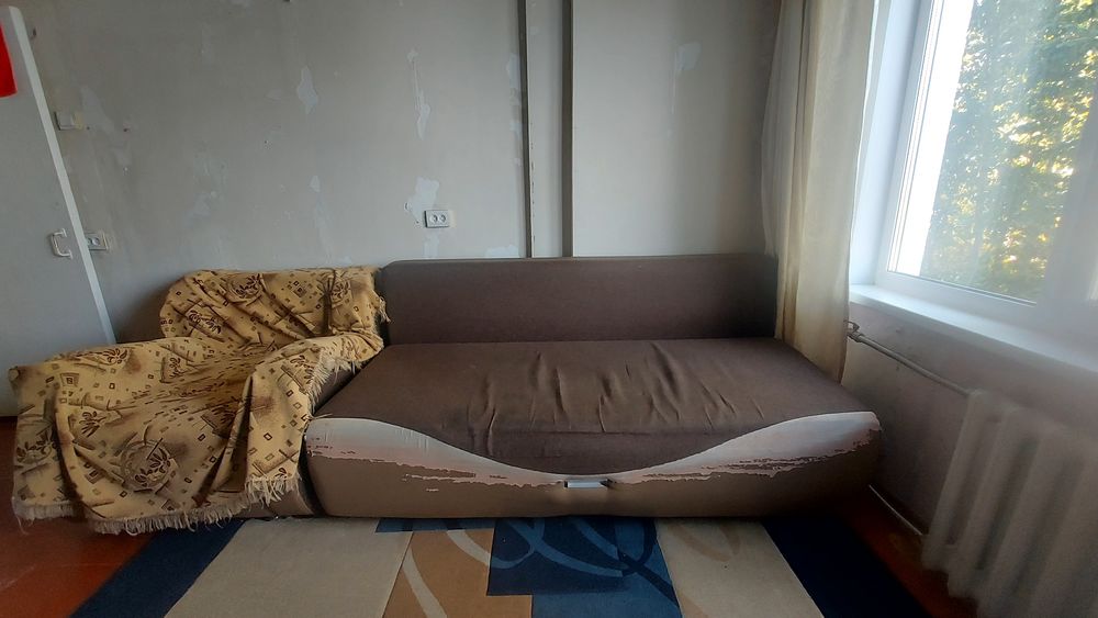 Диван с креслом на топку либо на дачу