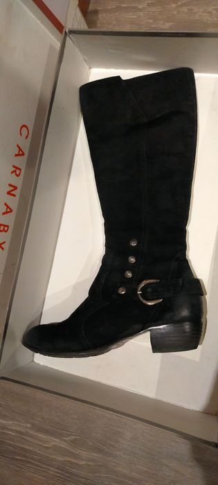 Женские сапоги фирмы CHESTER carnaby