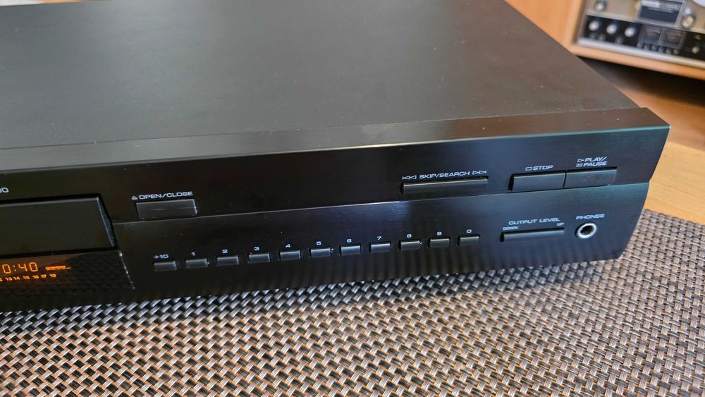 CDPlayer Yamaha CDX-490