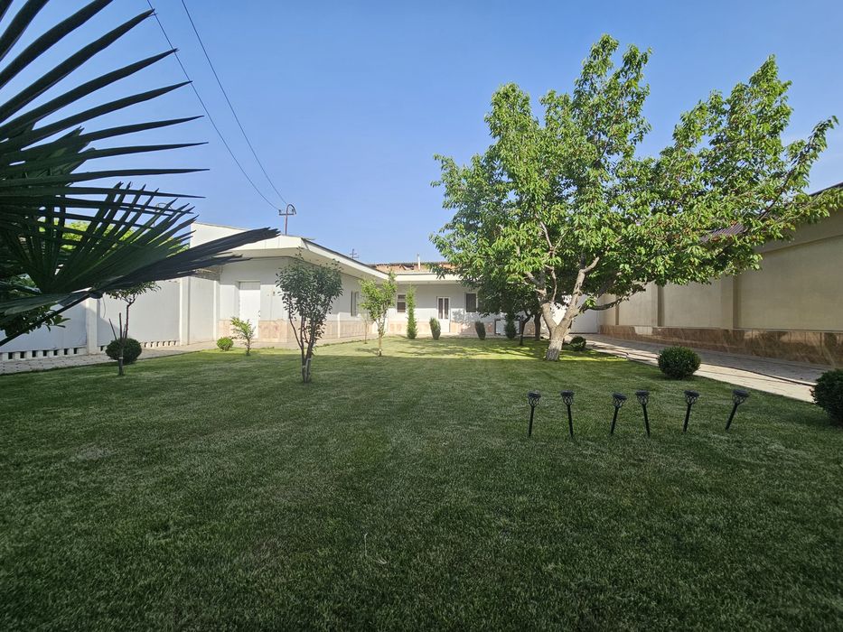 Аэропорт вайида 7 су'тик ховли сотилади