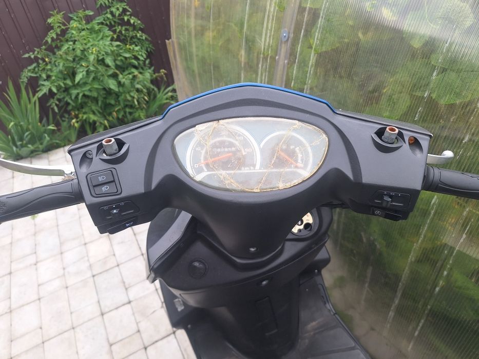 Продам скутер м8 про