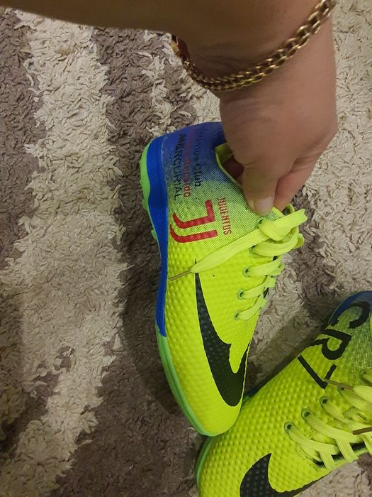 Продам туфли !Размер 34.Обували редко!