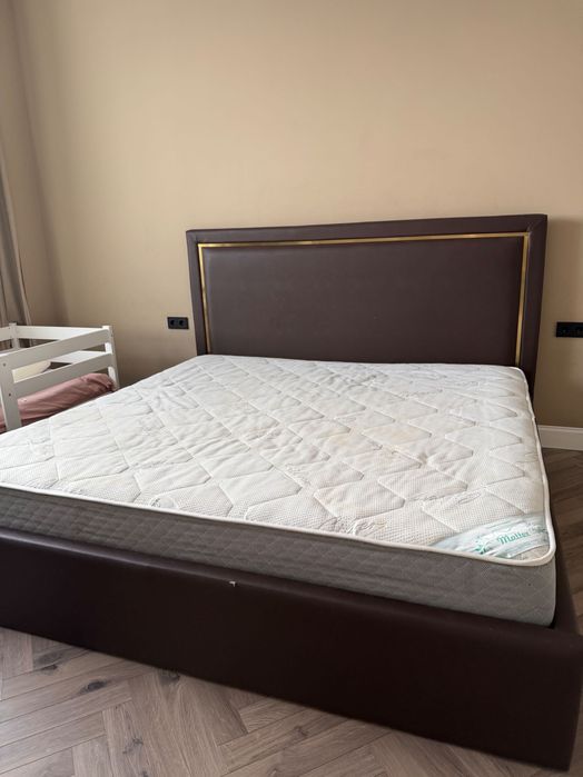 Кровать спальная СРОЧНО