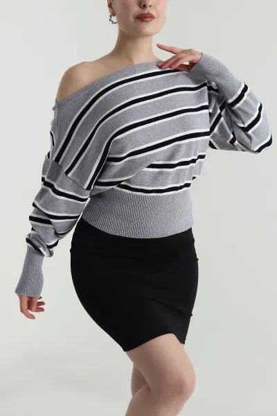 серая кофта bershka