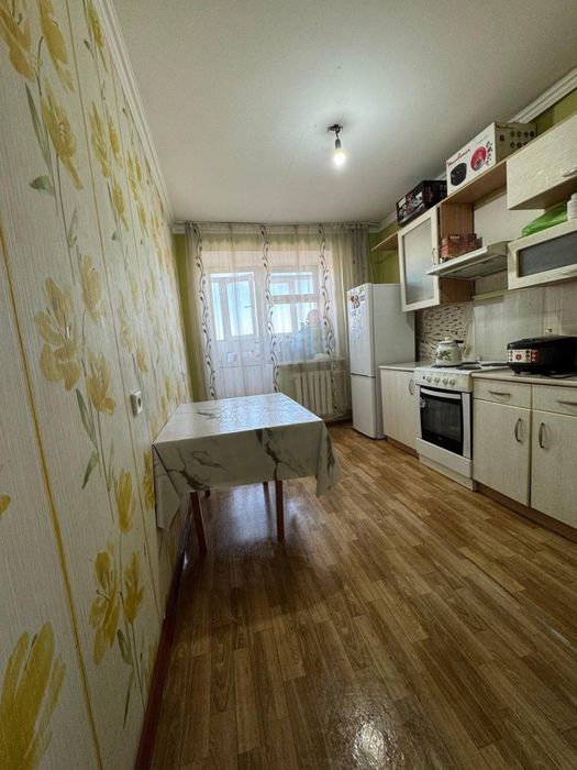 Квартира на правом берегу ,10 поликлиника