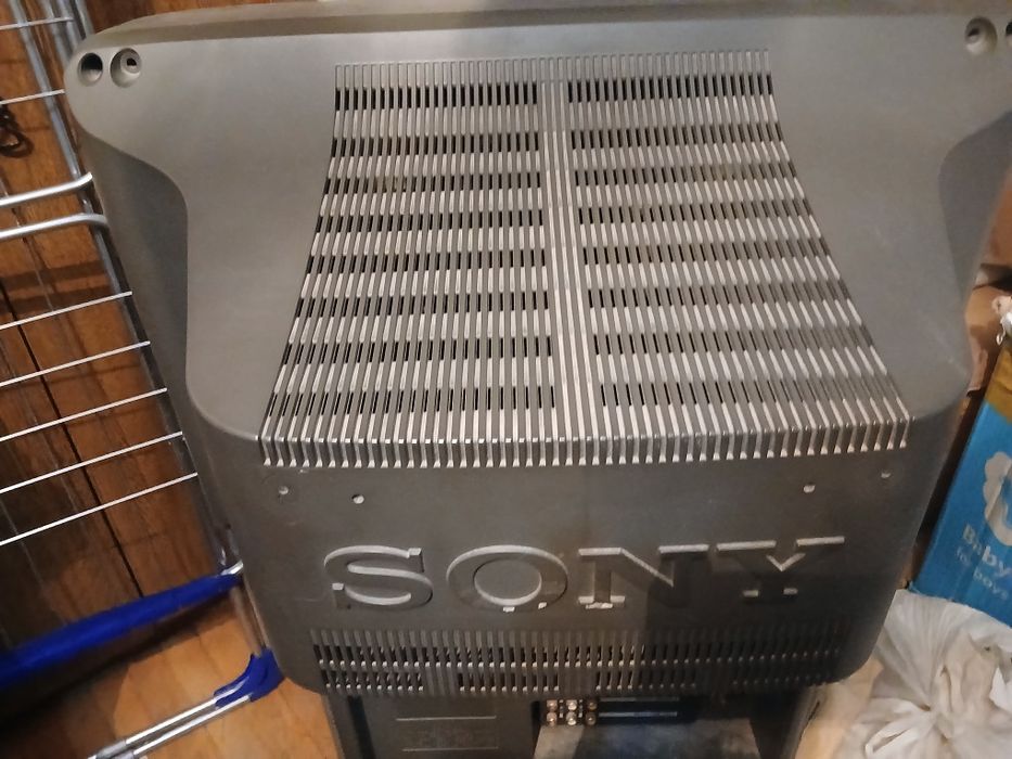 Продаю телевизор Sony