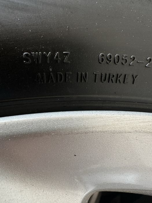 Балон LASSA (турецкий) зимный 225/55/R17 (Без Диска)