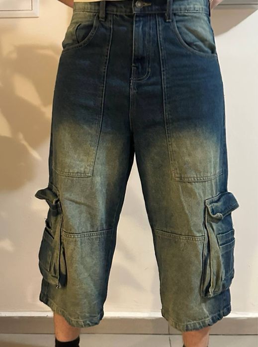 къси панталони „Бермуди“ от HOUSE с ефект на изцапване