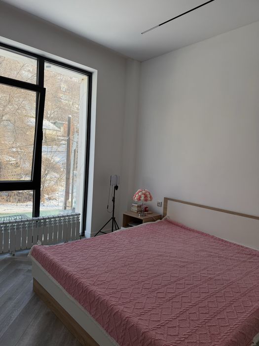 Кровать + матрасс + диван + 2 тумбочки