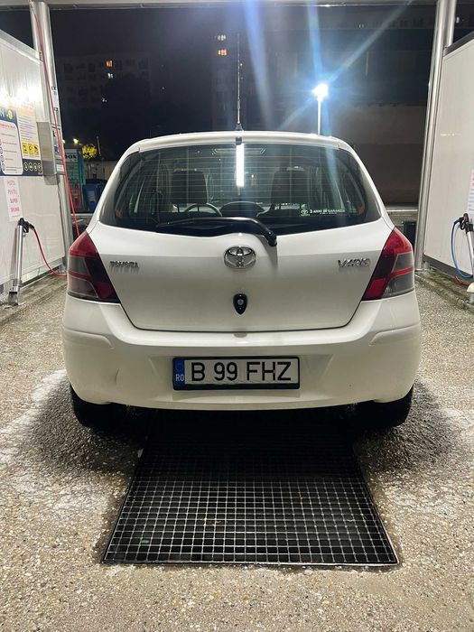 TOYOTA Yaris 2010 — imagine 5
