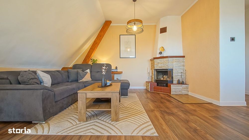 Apartament cu curte | 130 + teren 300 mp | Vedere panoramică Tâmpa
