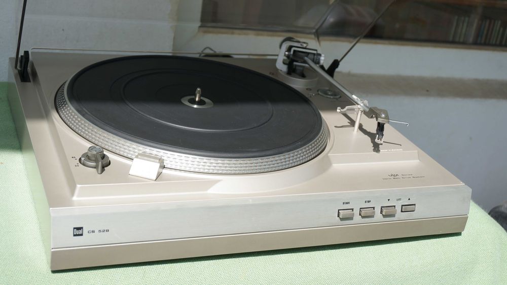 Pickup automatic belt drive DUAL CS528