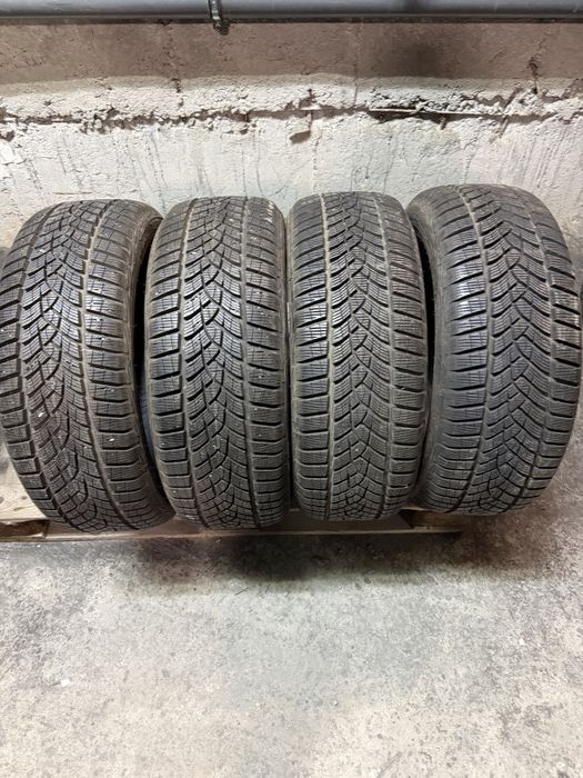215/55/17 GoodYear 4бр дот21