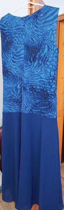 Елегантна бална рокля