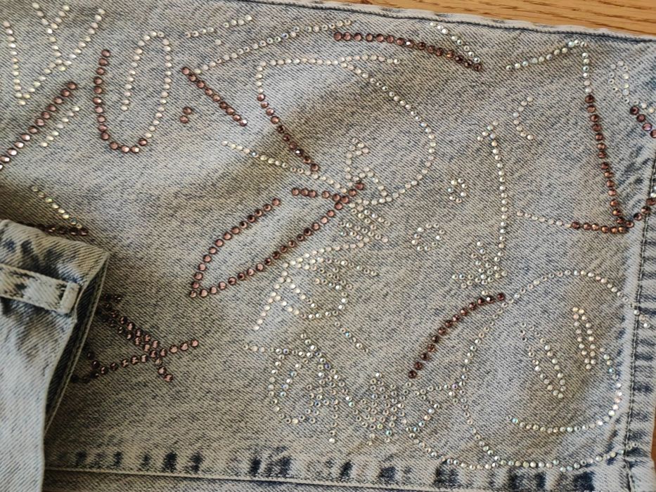 Ефектни дънки с камъни