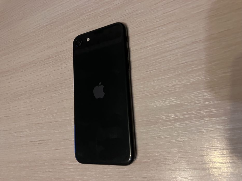 Iphone SE 2020 64GB 100% АКБ