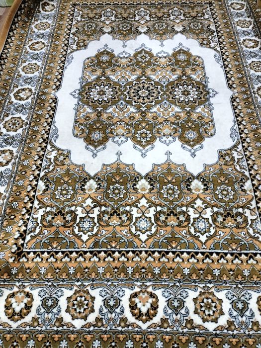 Продам ковёр шерстяной