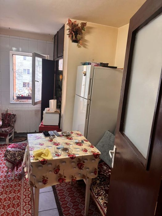 Apartament 4 camere, str. Bucuresti!