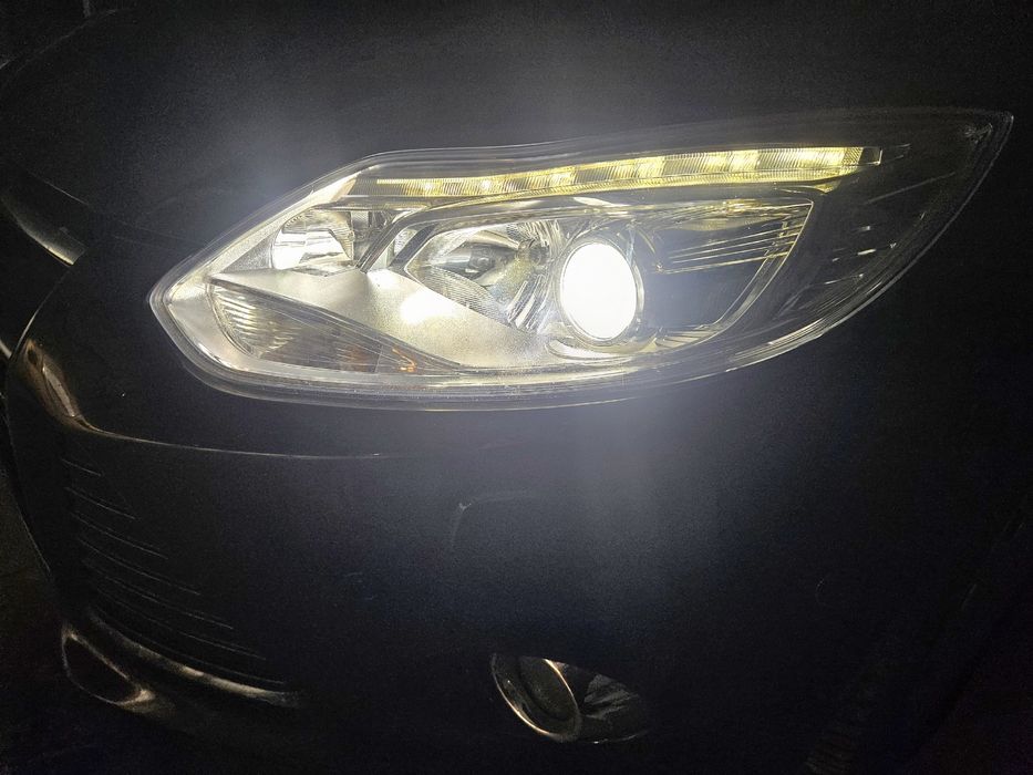 Ford focus /xenon/2014