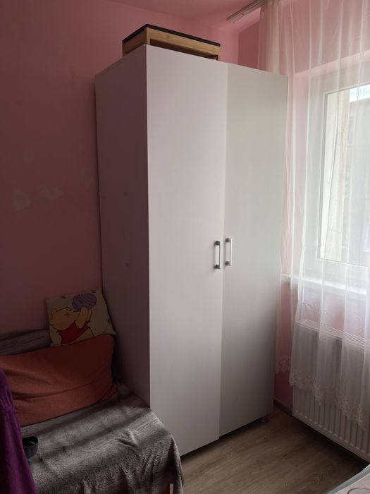 dulap facut la comanda din lemn alb si gri