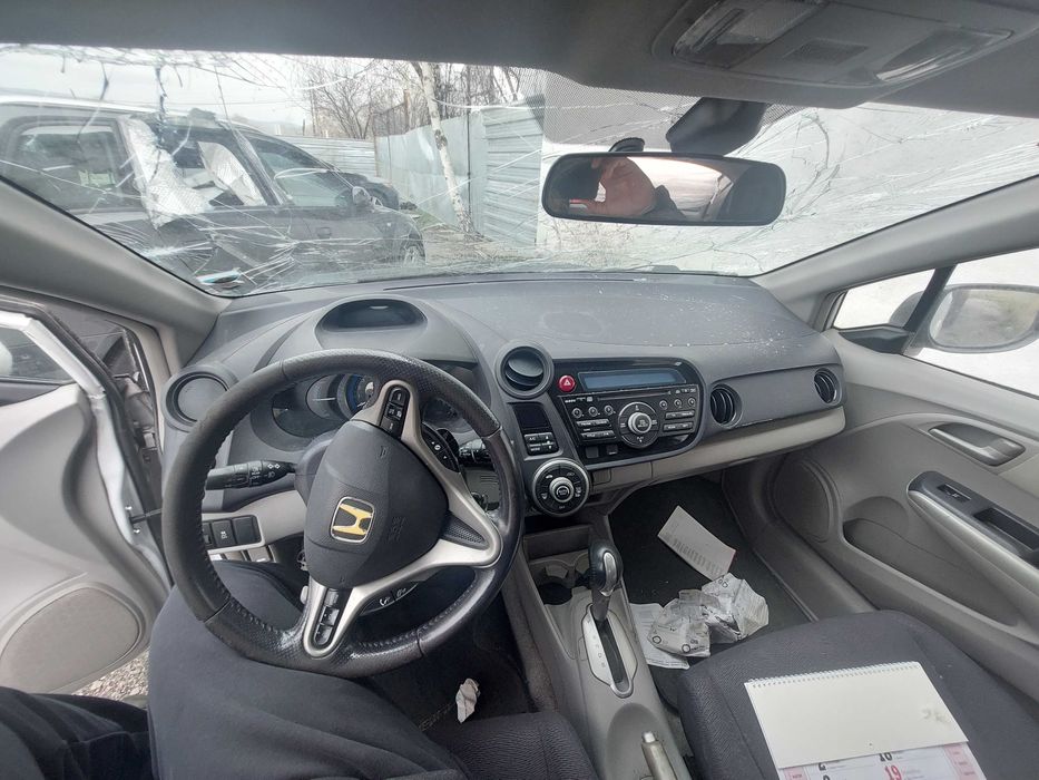 Honda Insight 1.3 i-VTEC, Хонда Инсигхт на части!
Септември 2010