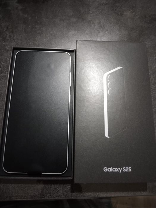 Samsung s25 256gg