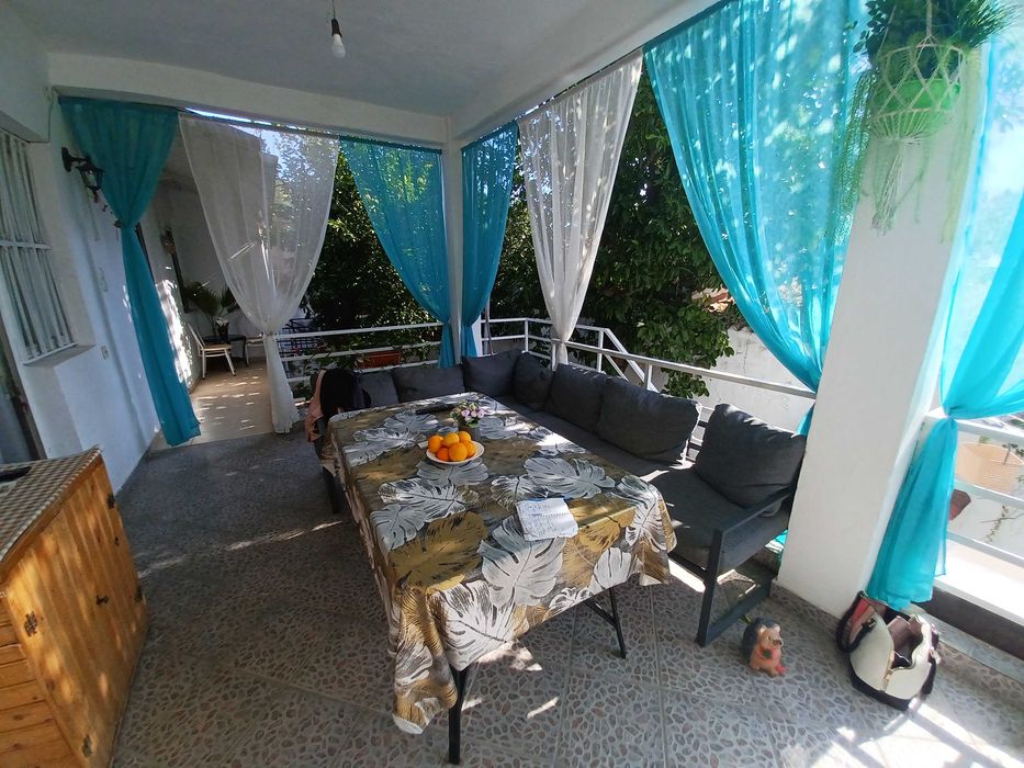 Продава къща с 3 апартамента 105м2 с гледка море в Аспровалта, Гърция