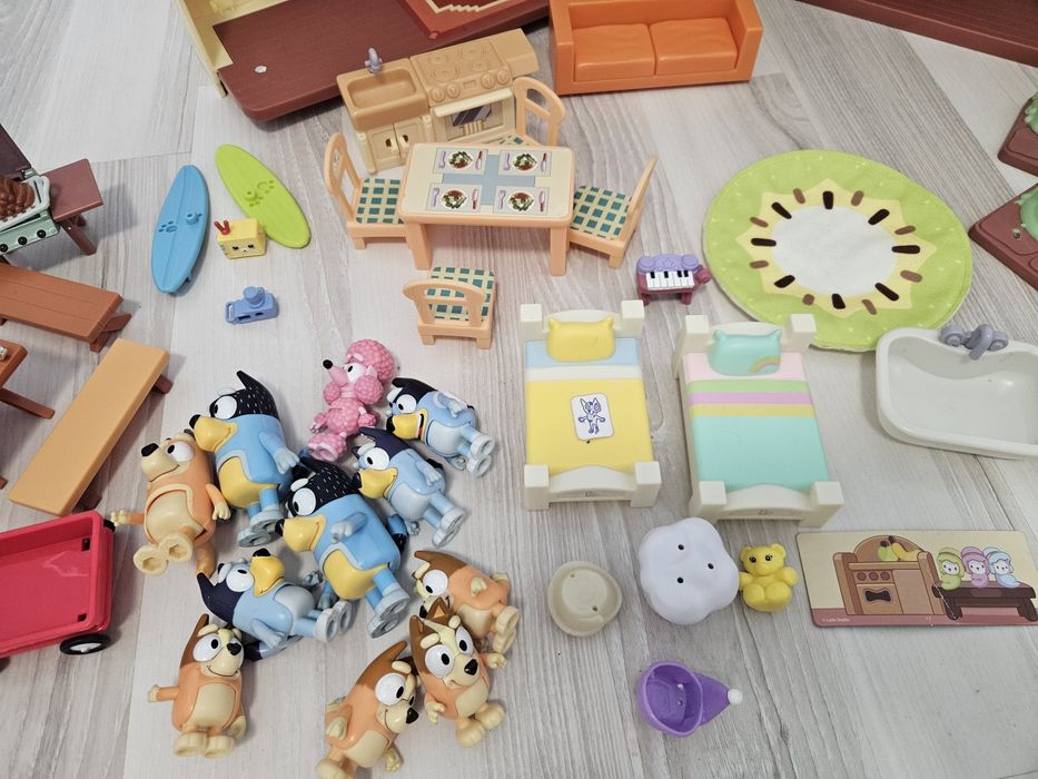 Casa lui Bluey si Bingo