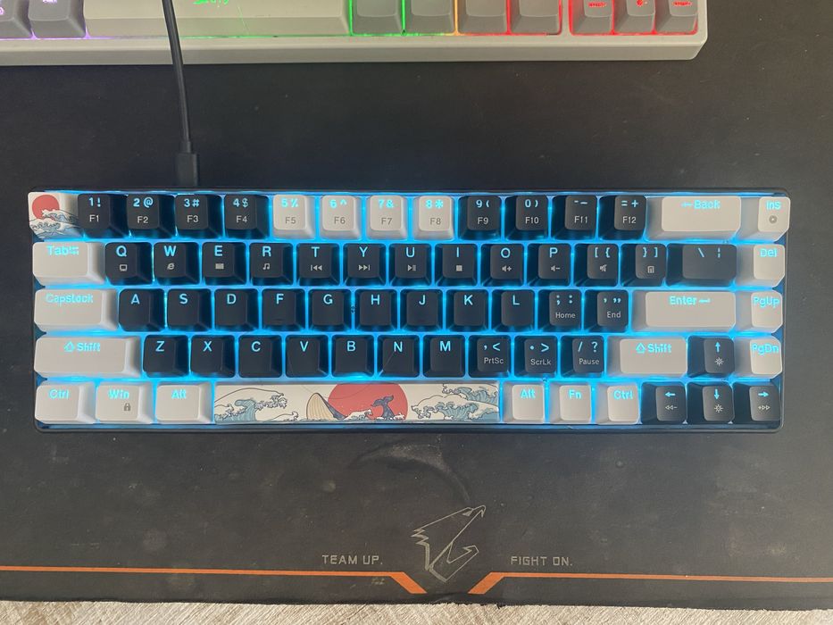 Механична геймърска клавиатура
