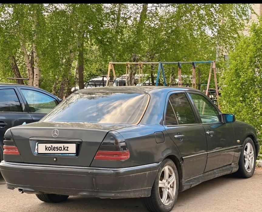 Мерседес Бенс W 202