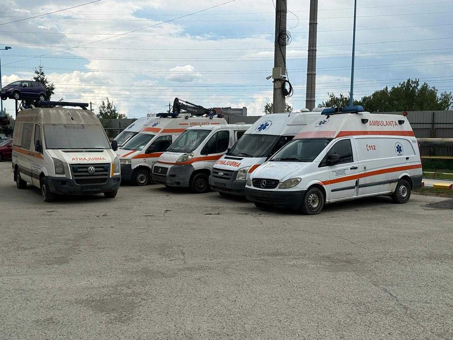 Dezmembram autovehicule pentru serviciu ambulanta